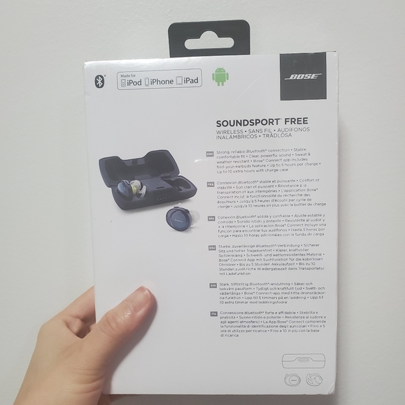 Brand New Bose Soundsport Free Wireless Buds - Picture 3 of 6